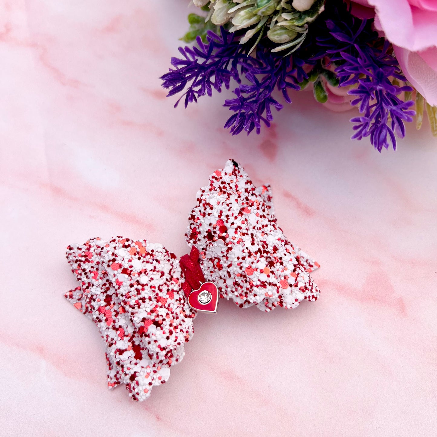 Valentine scallop Bow